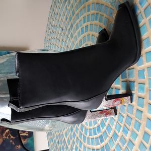 Ankle boots